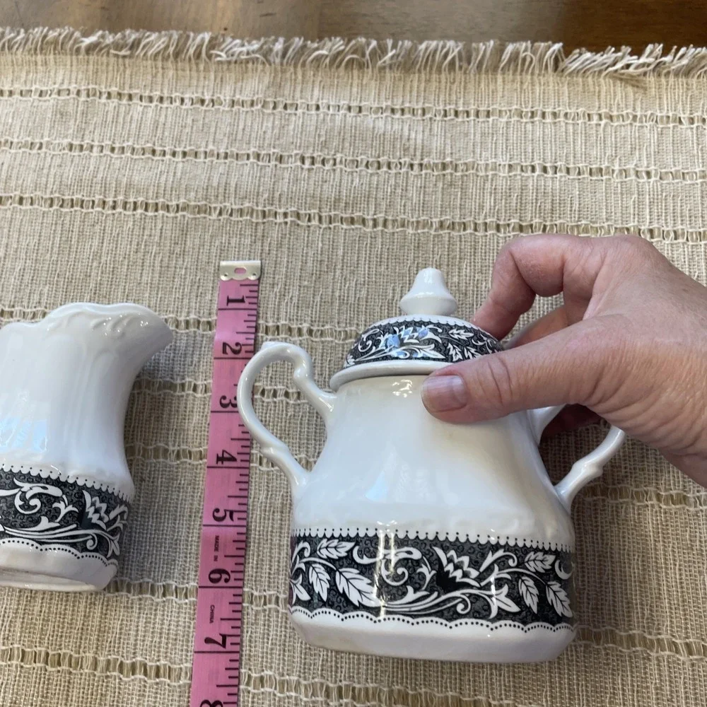 Vintage Sterling Colonial Ironstone J&G Meakin Sugar & Creamer ENGLAND Black